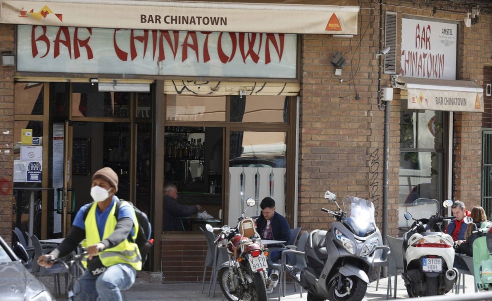 Ribó ficha al promotor de los arcos chinos de La Roqueta