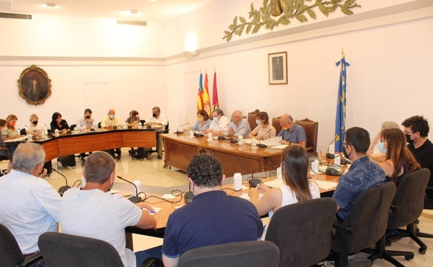 Rifirrafe entre PP y PSPV de Dénia por el recibo del IBI