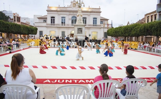 Cerca de 6.000 personas participan en los actos festivos de Alfafar