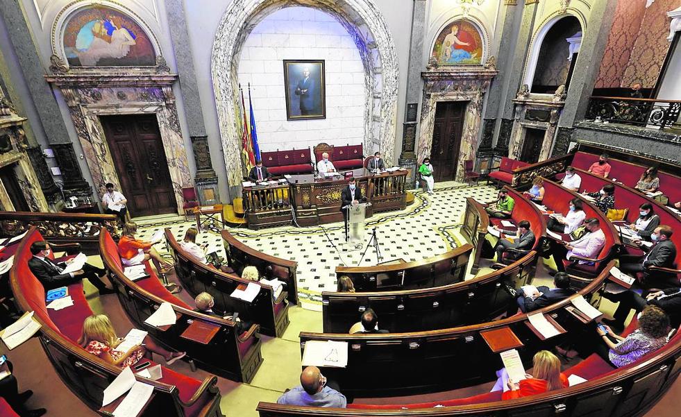 Valencia y Barcelona se alían para cobrar impuestos a las entidades de la Iglesia