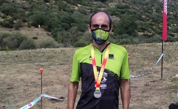 Ignacio Cardona, medalla de plata Máster 45 en los Nacionales de Subida Vertical