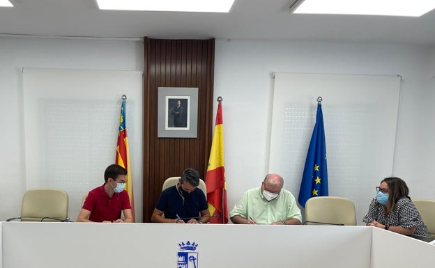 Almussafes restaurará el retablo mayor de la iglesia San Bartolomé Apóstol