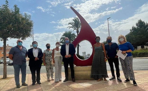 'Vida', la escultura de Quico Torres en Teulada que rinde homenaje a los donantes de sangre