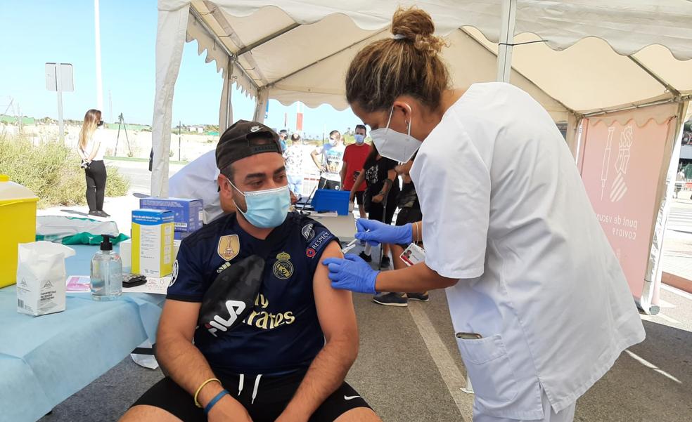 Vacunas antes del fútbol