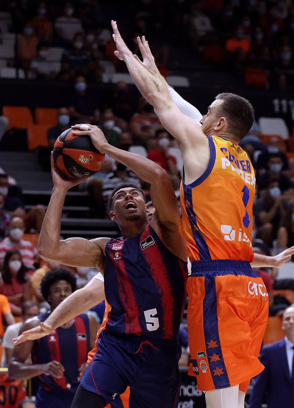 Las mejores imágenes del Valencia Basket-Baskonia