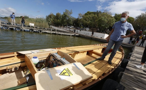 Primera barca eléctrica en la Albufera