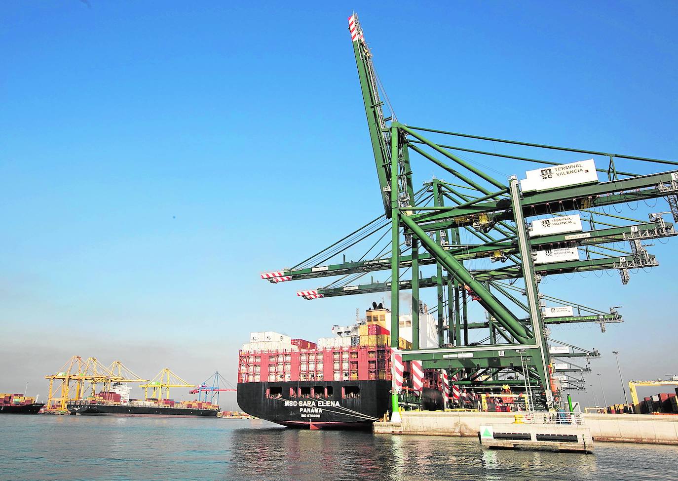 Los empresarios aplauden que el Gobierno marque como estratégica la ampliación del Puerto de Valencia