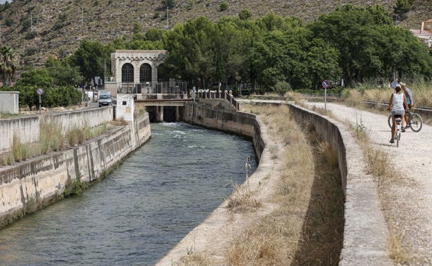 El Consel bloquea la modernización de regadíos y excluye a los regantes y la Albufera