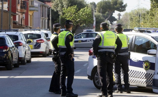 El PP reclama oposiciones para 500 policías locales en Valencia por la inseguridad