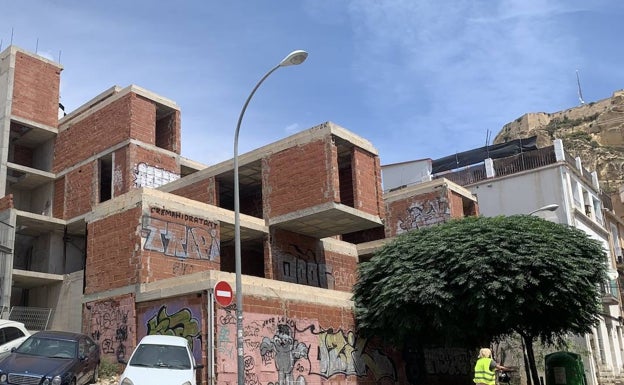 El Ayuntamiento de Alicante adjudica las obras del edificio El Portón para ofertar nuevas viviendas públicas