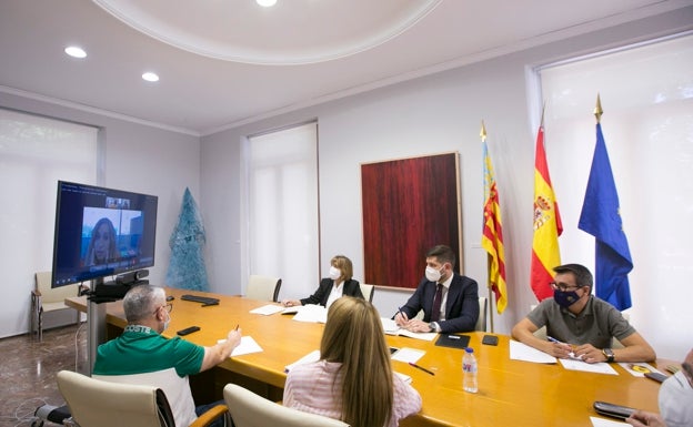 Sanidad avala el plan de seguridad de Gandia para celebrar la Fira i Festes