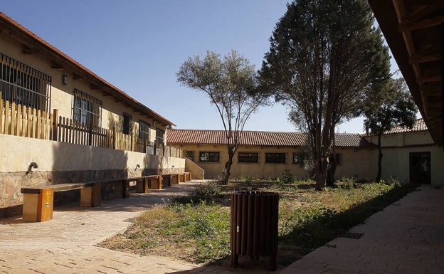 Puçol proyecta recuperar el albergue de La Costera para los peregrinos del Camino del Santo Grial