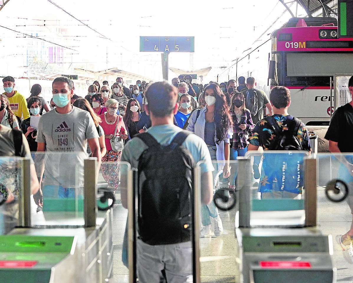 La huelga de maquinistas amenaza con agravar hoy el caos en Cercanías