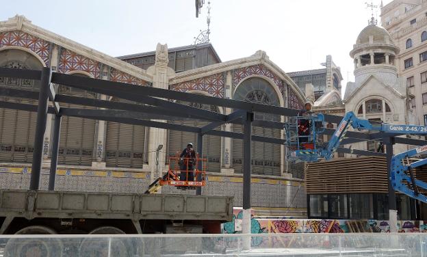 Arquitectos cuestionan las pérgolas y prefieren árboles para dar sombra