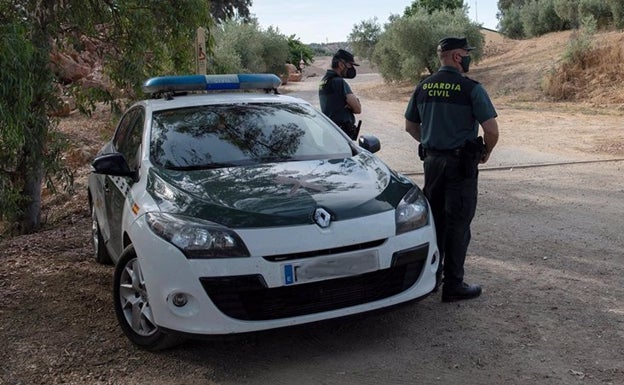 La Guardia Civil busca a un hombre por apuñalar su compañero de piso en Callosa de Segura