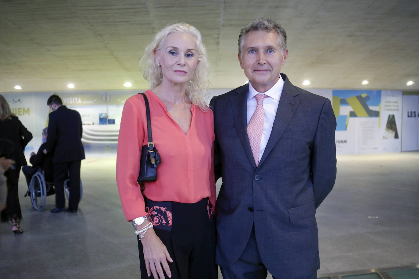 La sociedad valenciana se va a la ópera