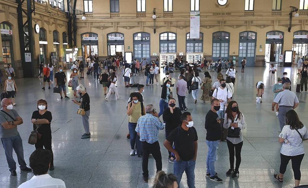La versión de los huelguistas: «Renfe no ha comunicado bien los servicios mínimos y ahora nos echa la culpa»