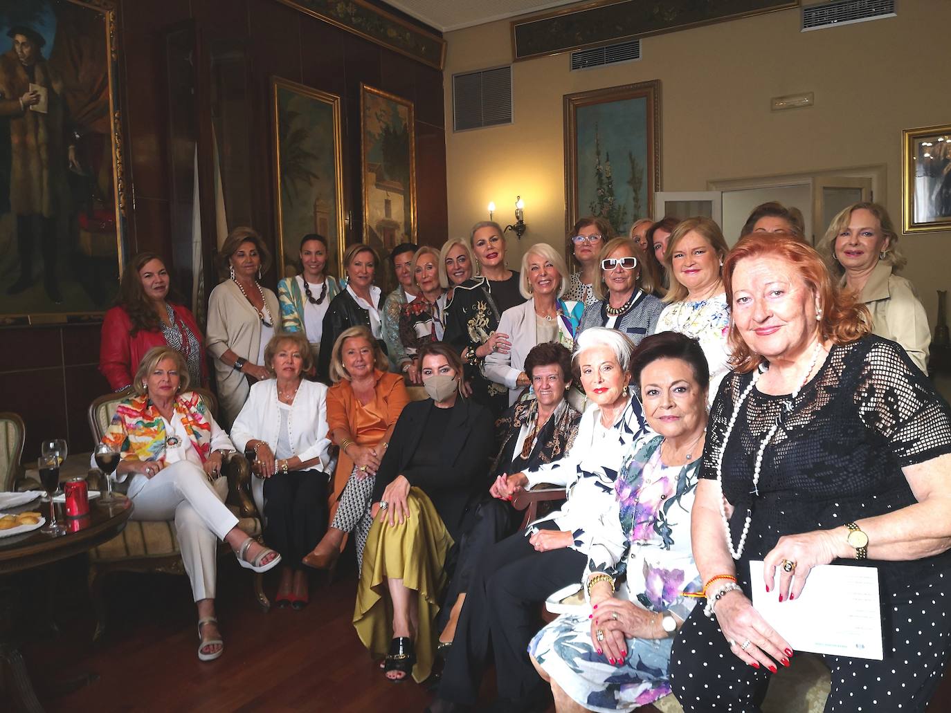 El Ateneo se convierte en epicentro de la vida social de Valencia