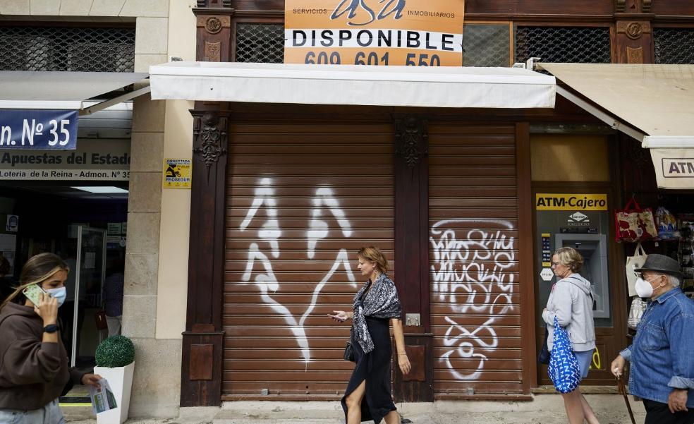 Un centenar de comercios de Valencia tendrán que devolver las ayudas municipales