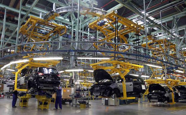 Ford Almussafes acuerda las nuevas fechas para los paros del ERTE