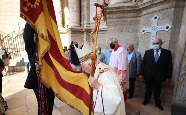 El cardenal exige que el Te Deum vuelva a los actos oficiales de la fiesta