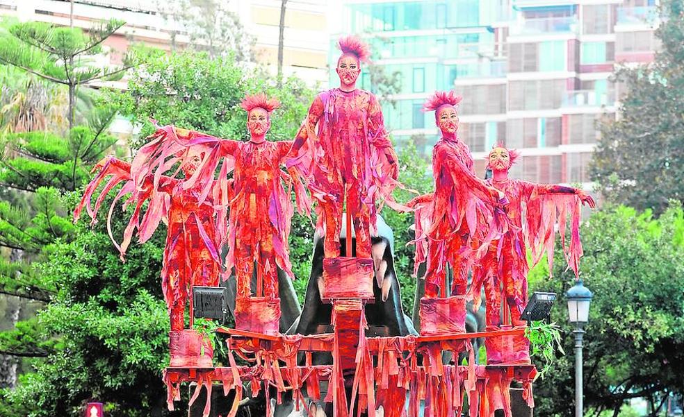 Moros y Cristianos critica a la delegada del Gobierno por «reventar» el desfile