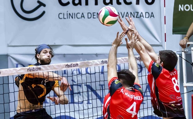 Los equipos del Xàtiva Voleibol caen en el primer partido de la Superliga2