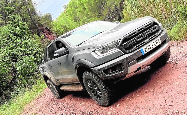 Ford Ranger Raptor: El Rey de los 'pick-ups' listo para la aventura