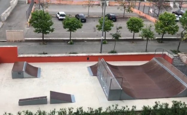 Vecinos de Tres Cruces piden la reubicación de una pista de 'skate' tras cuatro años de ruidos y molestias