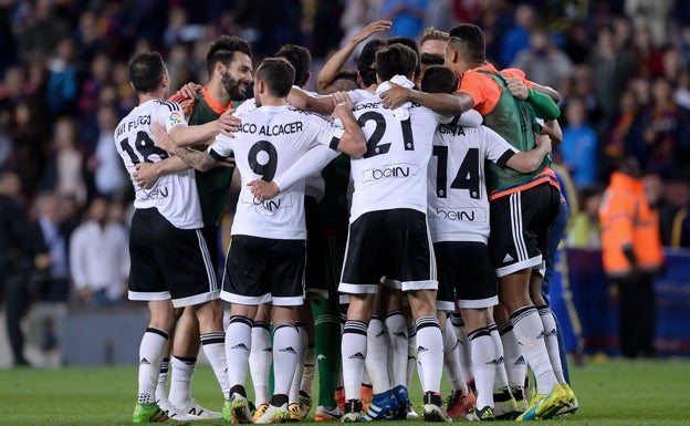 Gayà y Foulquier, los únicos jugadores que han ganado al Barcelona en el Camp Nou