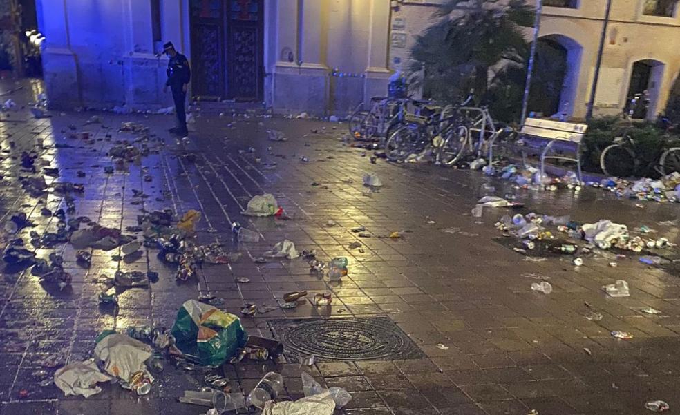 El botellón se recrudece y obliga a la marcha de vecinos de Benimaclet