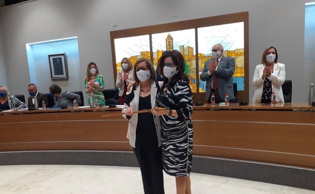 El PSPV recupera la alcaldía de Carlet 30 años después