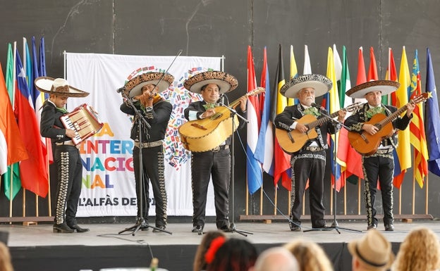 L'Alfàs celebra su multiculturalidad con el regreso del Día Internacional