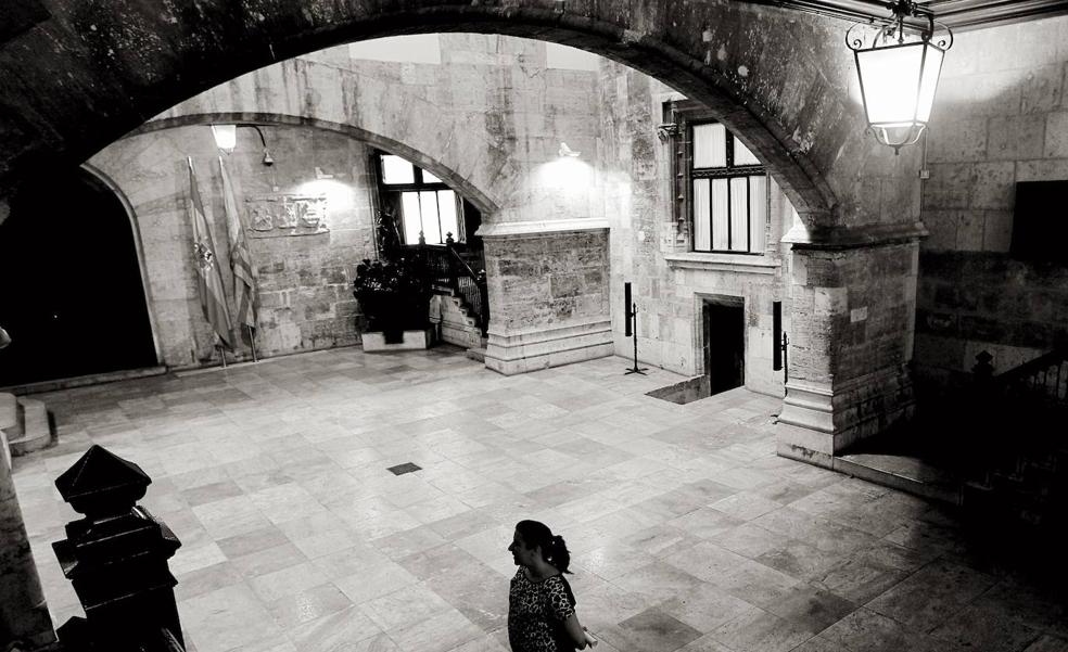 Los expedientes X valencianos: un fantasma en el Palau de la Generalitat