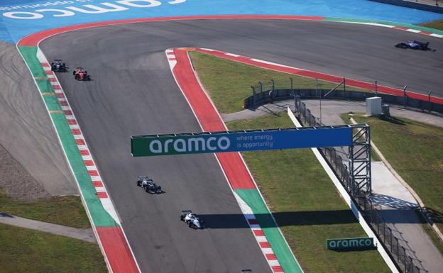 Hamilton y Verstappen se enseñan los dientes en Austin