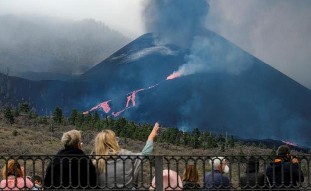 Localizan una nueva colada en la zona sur del volcán