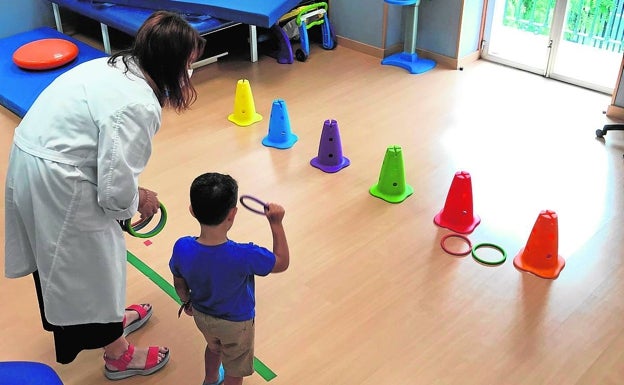 Los niños sufren esperas de hasta un año para tener plaza en Atención Temprana