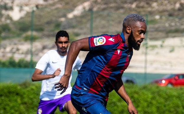 Hernani rescinde contrato con el Levante