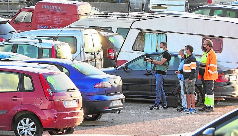 Ricart llevaba piedras, bengalas y cinturones en el Opel Corsa