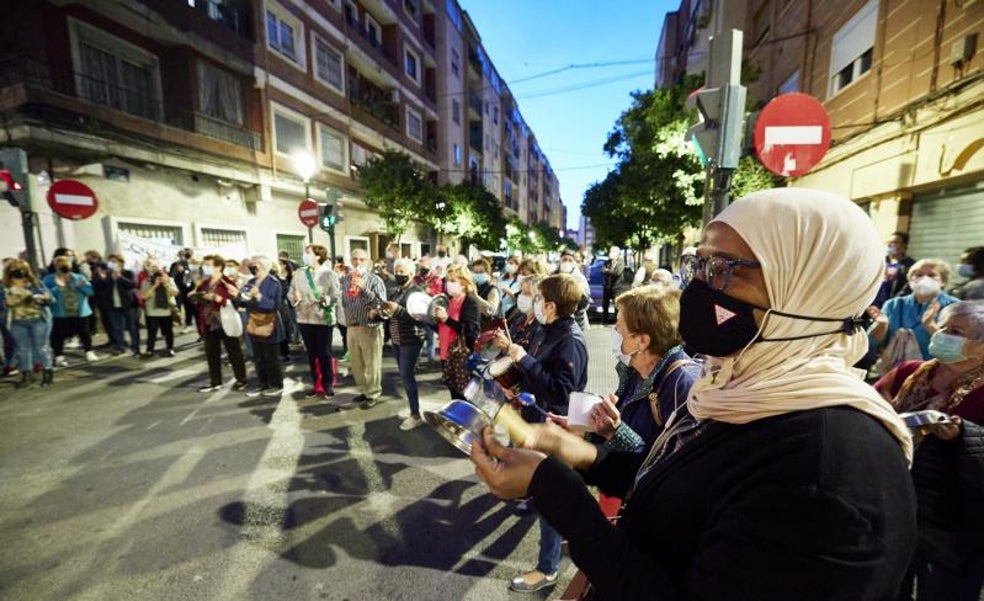 Orriols protesta: «Vamos a seguir hasta que se respeten nuestros derechos»