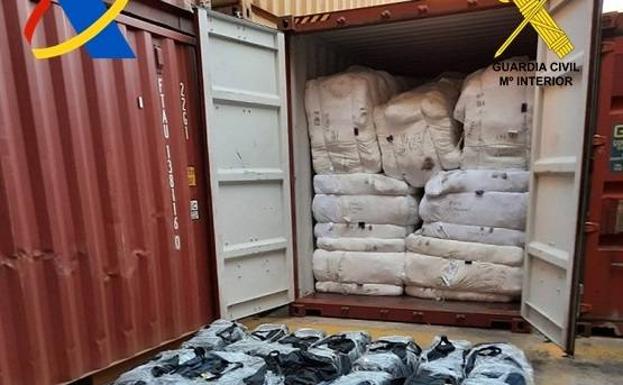 Incautados 700 kilos de cocaína en el Puerto de Valencia