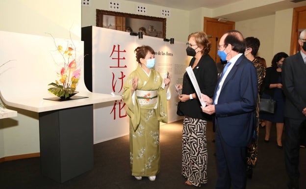 Burriana acoge la I Exposición Nacional de Ikebana con 20 artistas de toda España