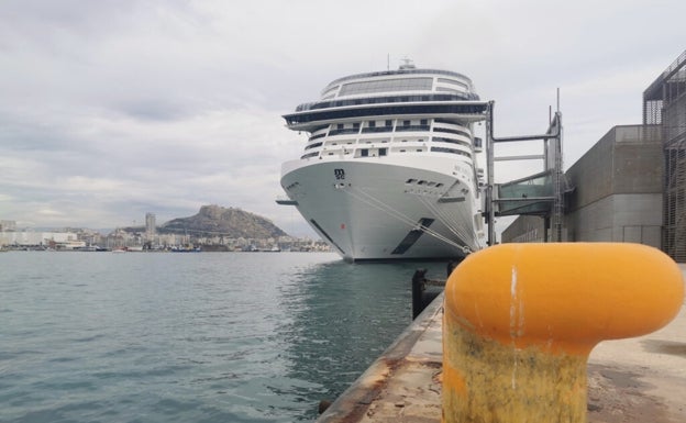 Así ha sido la primera escala del «innovador» crucero MSC Virtuosa en el Puerto de Alicante