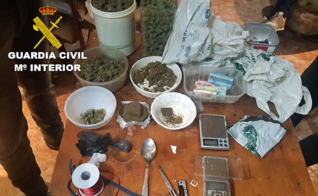 Desmantelan cuatro puntos de venta de droga en Sueca y Sollana