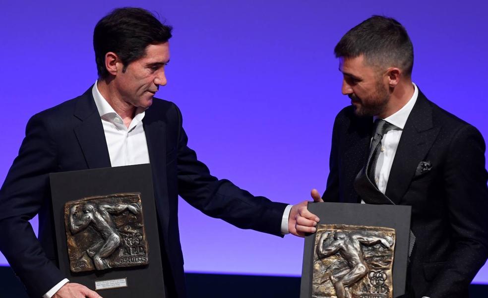 Marcelino, David Villa y Fernando Alonso, premiados en la noche en la que el piloto anheló Valencia