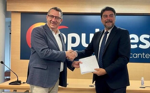 Barcala presenta los primeros avales para la presidir el PP de Alicante