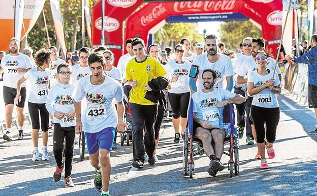 Calles cortadas en Valencia por la Volta a Peu por la discapacidad