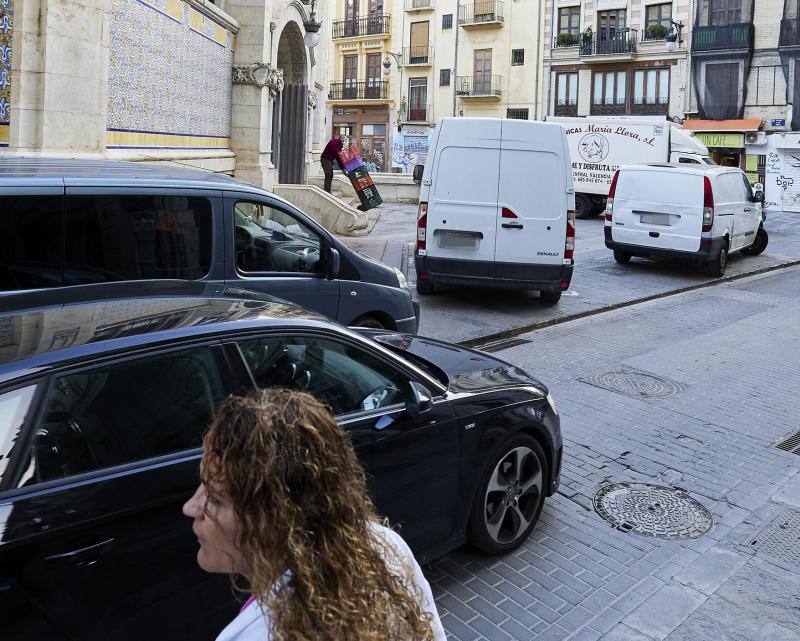 Vendedores y transportistas denuncian los problemas de movilidad en el Mercado Central