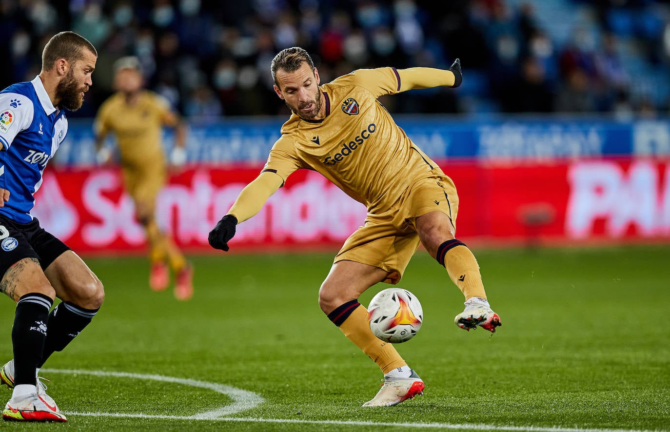 Las mejores imágenes del Deportivo Alavés-Levante UD