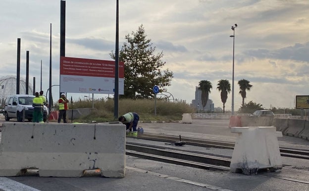 FGV adaptará tres tranvías de Alicante y sumará cuatro de Valencia para la L-10